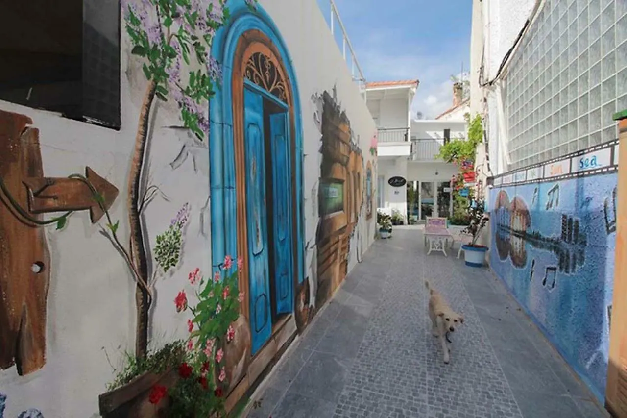 Costa Marina Otel Bodrum 2*,