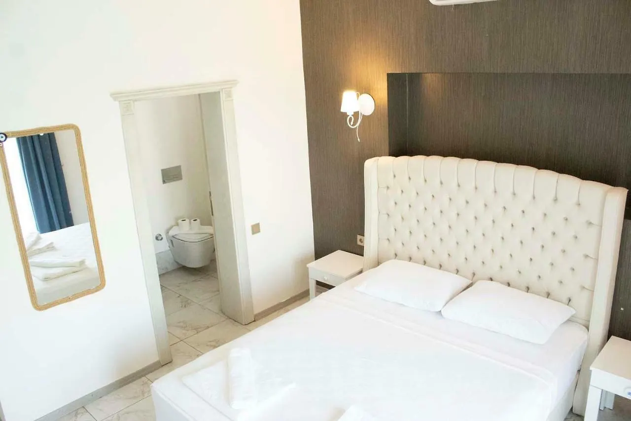 Costa Marina Otel Bodrum 2*,