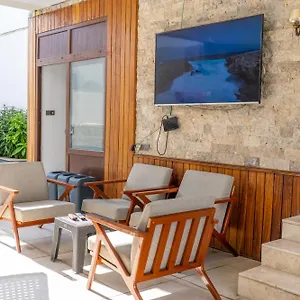 Tuna Butik Otel Бодрум